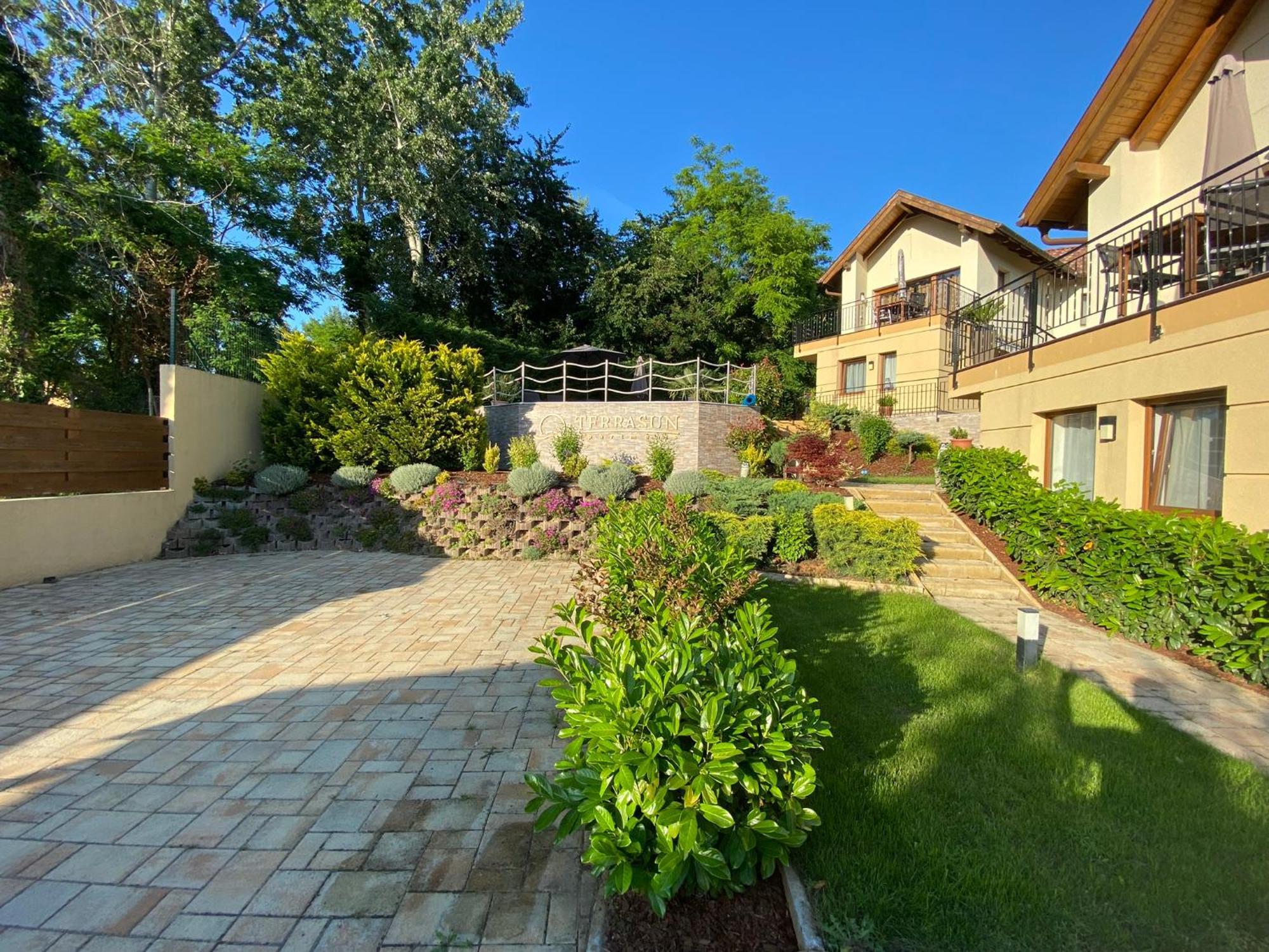 באלאטונסארסו Terrasun Apartments מראה חיצוני תמונה